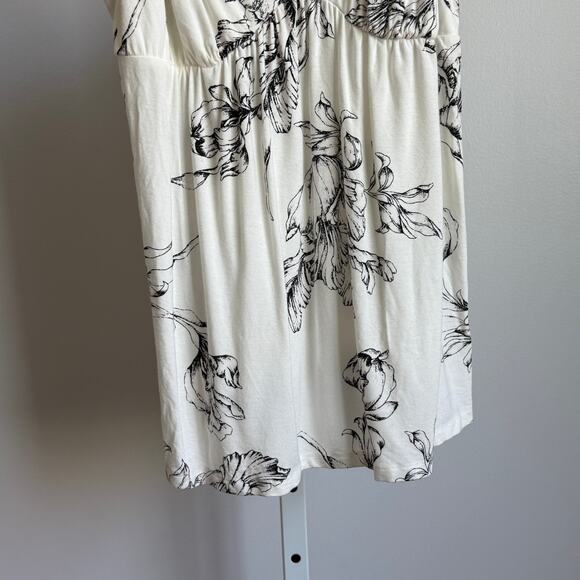 Soma sz M White & Black Floral‎ Lace-Trim Cami Top - Picture 3 of 7
